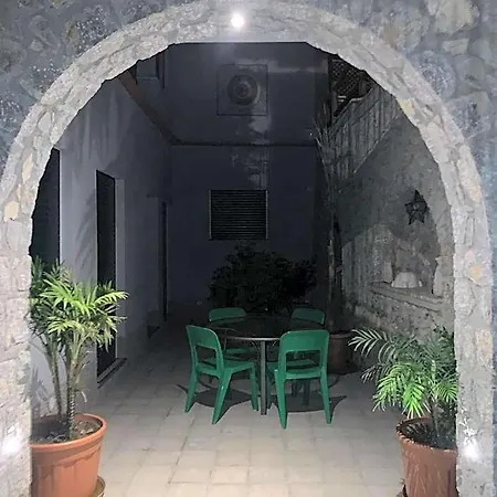 Hedera Capri