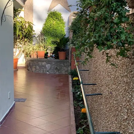 Hedera Capri 4* Ανακάπρι