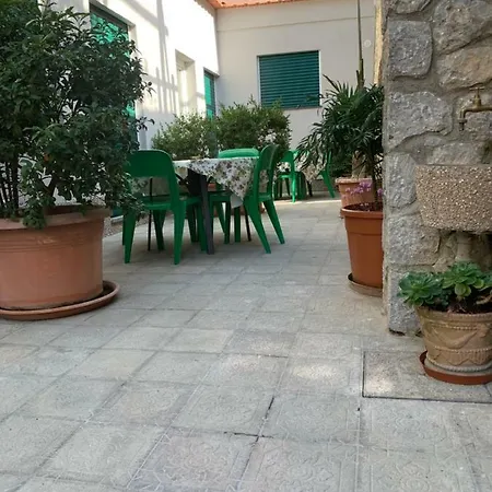 Bed and Breakfast Hedera Capri Ανακάπρι